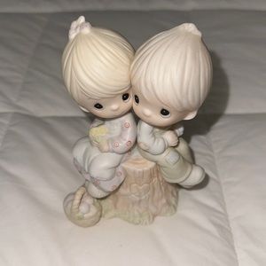 Jonathan & David - Love One Another Figurine